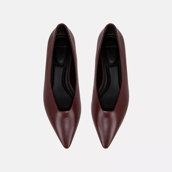 Vince // Isabel Leather Flat - Picture 1 of 9
